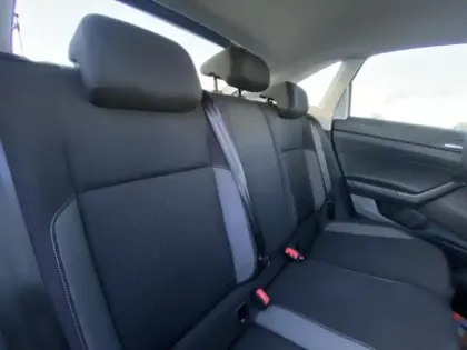 Photo 12 Volkswagen Taigo  1.0 TSI 116ch VW Edition DSG7