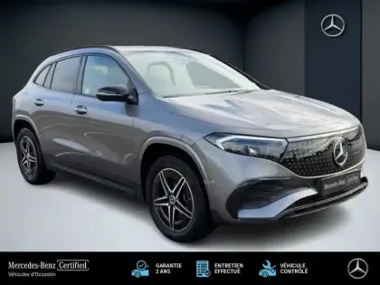 Photo 6 Mercedes EQA 250+ AMG Line 190 4x2 Carplay Toit ouvrant Angle