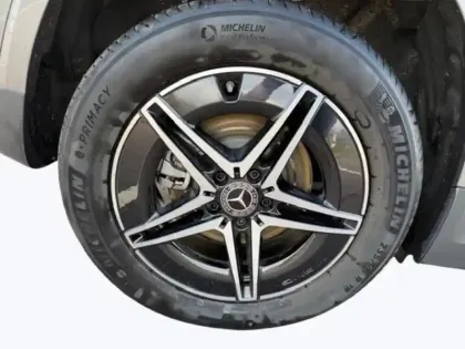 Photo 36 Mercedes EQA 250+ AMG Line 190 4x2 Carplay Toit ouvrant Angle