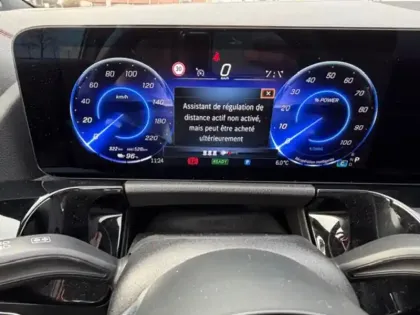 Photo 34 Mercedes EQA 250+ AMG Line 190 4x2 Carplay Toit ouvrant Angle