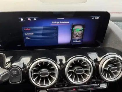 Photo 33 Mercedes EQA 250+ AMG Line 190 4x2 Carplay Toit ouvrant Angle