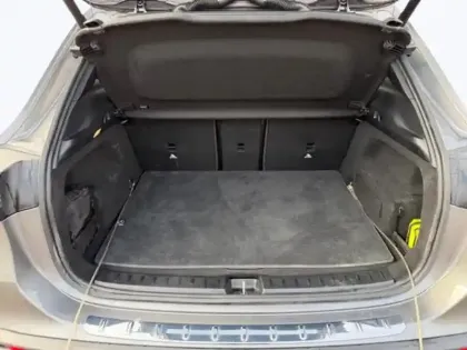 Photo 9 Mercedes EQA 250+ AMG Line 190 4x2 Carplay Toit ouvrant Angle