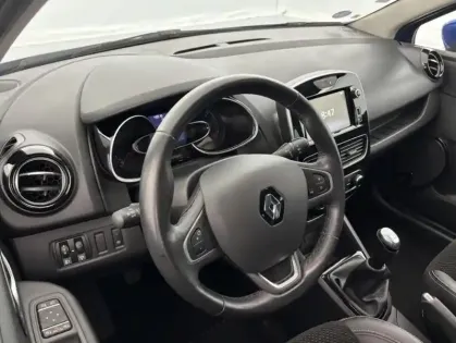 Photo 12 Renault Clio TCe 90 E6C Intens 5p