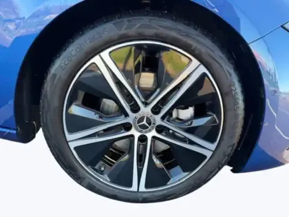 Photo 30 Mercedes Classe A 180 d Progressive Line 2.0 116 8G-DCT Carplay cam