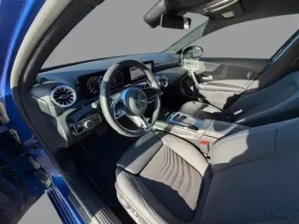 Photo 19 Mercedes Classe A 180 d Progressive Line 2.0 116 8G-DCT Carplay cam