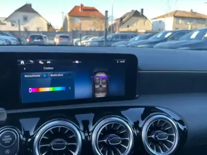 Photo 24 Mercedes Classe A 200 d AMG Line