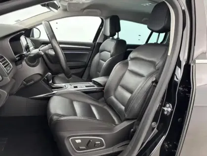 Photo 17 Renault Megane IV Blue dCi 115 EDC Intens 5p