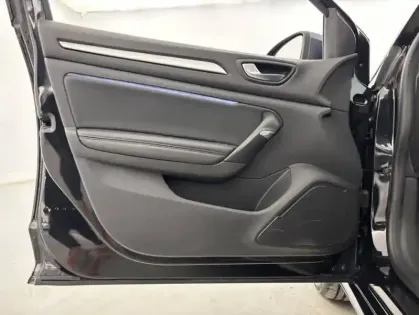 Photo 20 Renault Megane IV Blue dCi 115 EDC Intens 5p