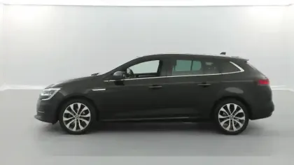 Photo 1 Renault Megane IV Blue dCi 115 EDC Intens 5p