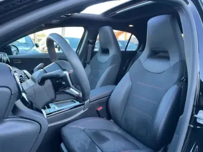 Photo 12 Mercedes Classe A 200 AMG Line