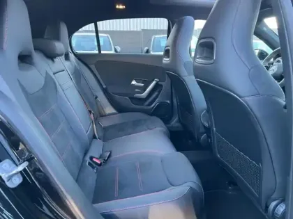 Photo 33 Mercedes Classe A 200 AMG Line