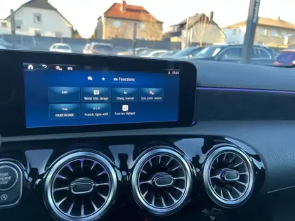 Photo 25 Mercedes Classe A 200 AMG Line