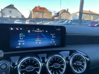 Photo 18 Mercedes Classe A 200 AMG Line