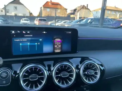 Photo 24 Mercedes Classe A 200 AMG Line