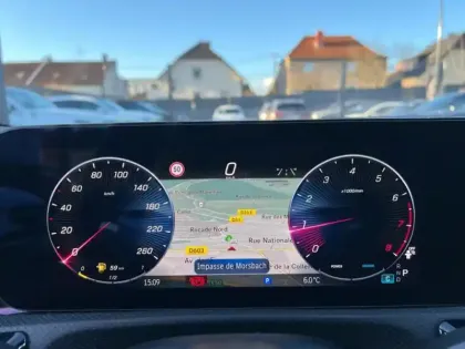 Photo 15 Mercedes Classe A 200 AMG Line