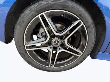 Photo 30 Mercedes Classe A 200 d AMG Line 2.0 150 8G-DCT Toit ouvrant Sieges