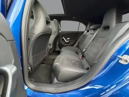 Photo 15 Mercedes Classe A 200 d AMG Line 2.0 150 8G-DCT Toit ouvrant Sieges