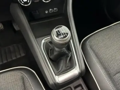 Photo 20 Renault Captur TCe 90 Techno 5p