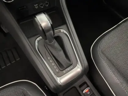 Photo 20 Renault Captur E-Tech 145 21 Intens 5p