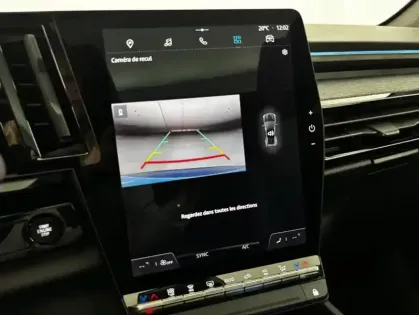 Photo 18 Renault Austral E-Tech hybrid 200 Techno 5p