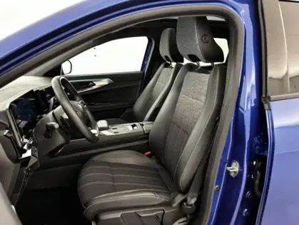 Photo 12 Renault Austral E-Tech hybrid 200 Techno 5p