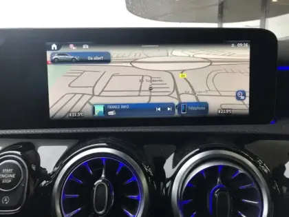 Photo 13 Mercedes Classe A 200 d AMG Line