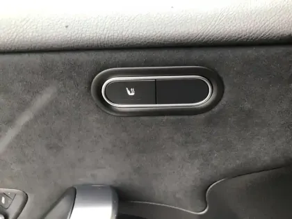 Photo 18 Mercedes Classe A 200 d AMG Line