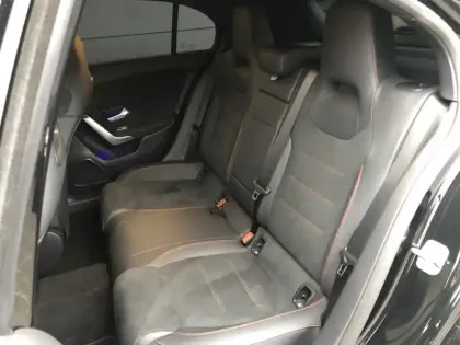 Photo 22 Mercedes Classe A 200 d AMG Line