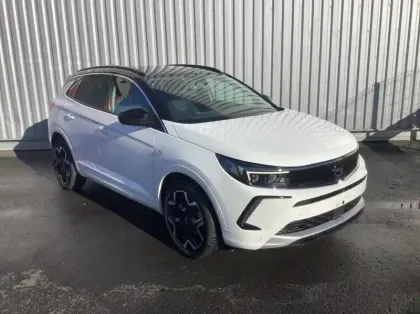 Photo 2 Opel Grandland 1.5 Diesel 130 ch BVA8 Ultimate