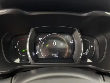 Photo 16 Renault Kadjar Blue dCi 115 EDC Intens 5p