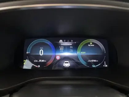 Photo 15 Renault Arkana E-Tech hybride 145 22 Engineered 5p