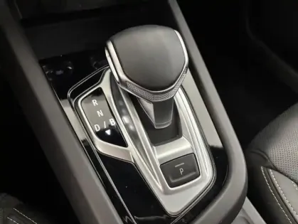 Photo 19 Renault Arkana E-Tech hybride 145 22 Engineered 5p