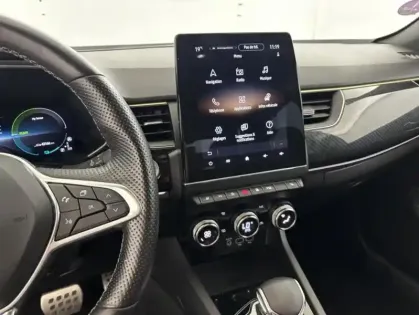 Photo 16 Renault Arkana E-Tech hybride 145 22 Engineered 5p