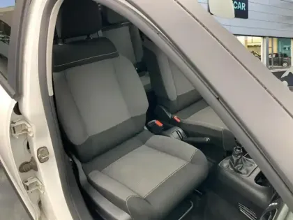 Photo 8 Citroën C3  BlueHDi 100 S&S Feel Business