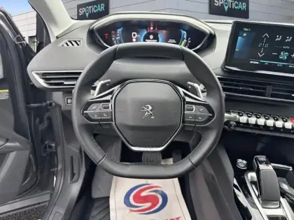 Photo 11 Peugeot 3008  Hybrid 225 e-EAT8 Allure