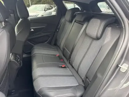 Photo 22 Peugeot 3008  Hybrid 225 e-EAT8 Allure