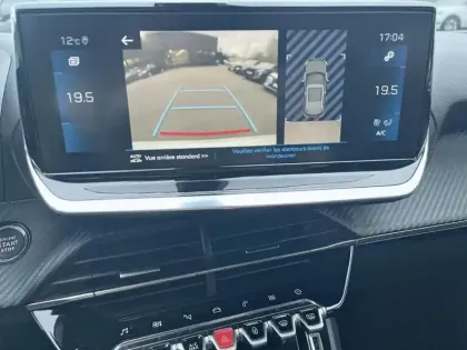 Photo 25 Peugeot 2008  PureTech 130 S&S BVM6 Allure