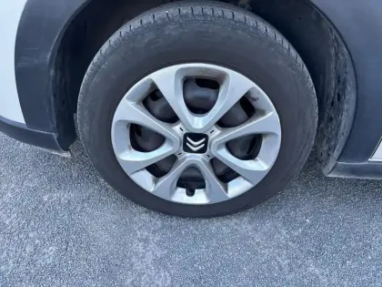 Photo 14 Citroën C3  PureTech 83 S&S BVM5 YOU!