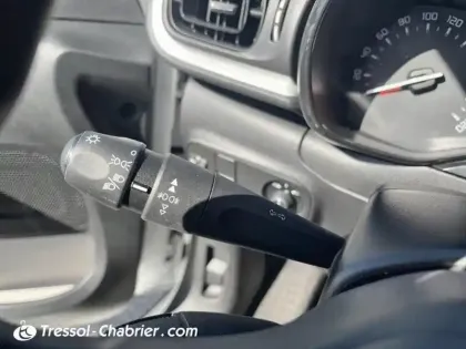 Photo 16 Citroën C3 vesrion double pédale auto ecole