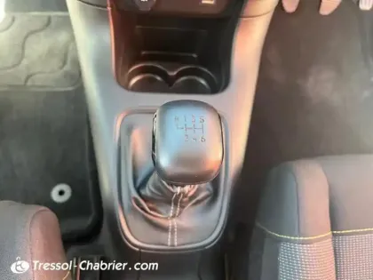 Photo 23 Citroën C3 vesrion double pédale auto ecole