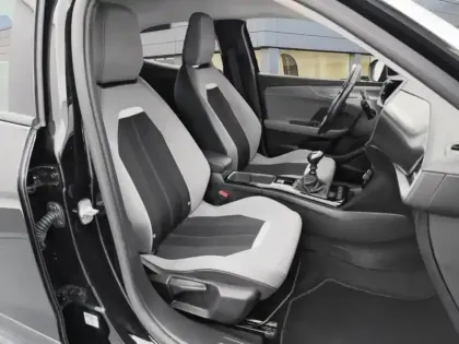 Photo 8 Opel Mokka  1.2 Turbo 100 ch BVM6 Elegance
