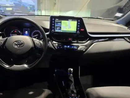 Photo 4 Toyota C-HR  122h Edition 2WD E-CVT MC19