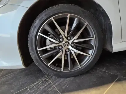 Photo 3 Toyota Camry  Hybride 218ch Design