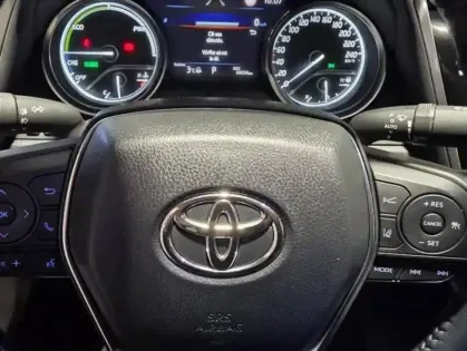 Photo 6 Toyota Camry  Hybride 218ch Design