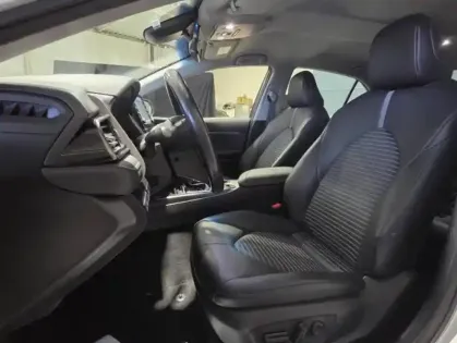 Photo 14 Toyota Camry  Hybride 218ch Design