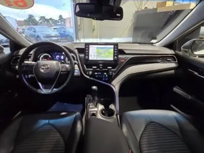 Photo 4 Toyota Camry  Hybride 218ch Design