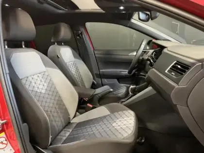 Photo 24 Volkswagen Taigo  1.5 TSI 150ch R-Line DSG7