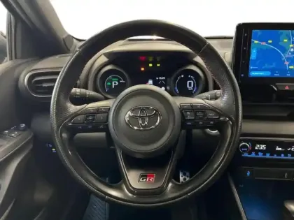 Photo 9 Toyota Yaris  116h GR Sport 5p MY22