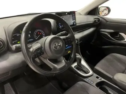 Photo 13 Toyota Yaris  116h Dynamic 5p MY22