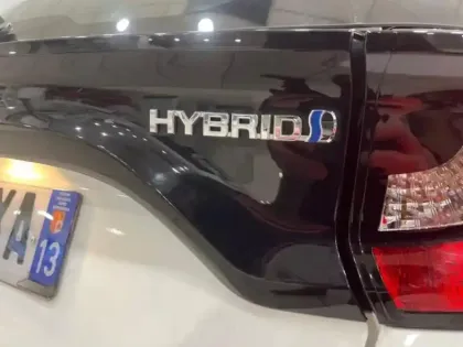 Photo 9 Toyota Yaris  116h Dynamic 5p MY22